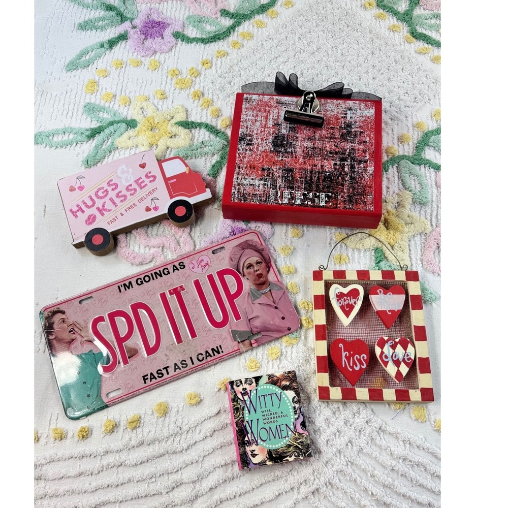 I Love Lucy Decor Lot Valentine Rustic Miniature Quote Book Vintage Style Home